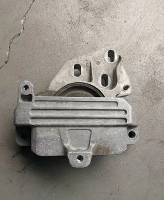 Mercedes-Benz A W177 Gearbox mounting bracket 