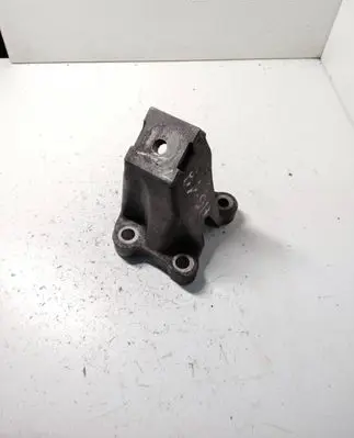 Audi A6 S6 C6 4F Engine mounting bracket 4F0199307AA