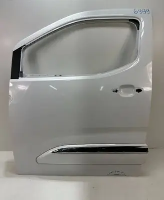 Citroen Berlingo Front door 18182526