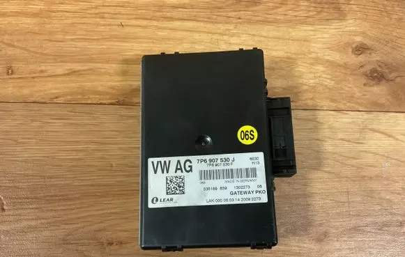 Volkswagen Touareg II Gateway control module 7P6907530J 7P6907530F 535189859