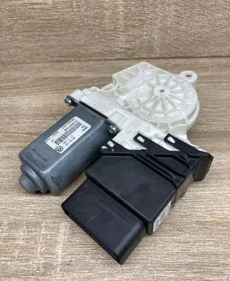 Volkswagen Tiguan Rear door window regulator motor 5N0959704B 962623354 1K0959795AA