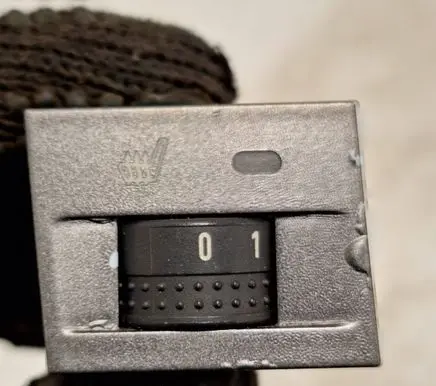 Opel Vectra C Seat heating switch 32429801 2562