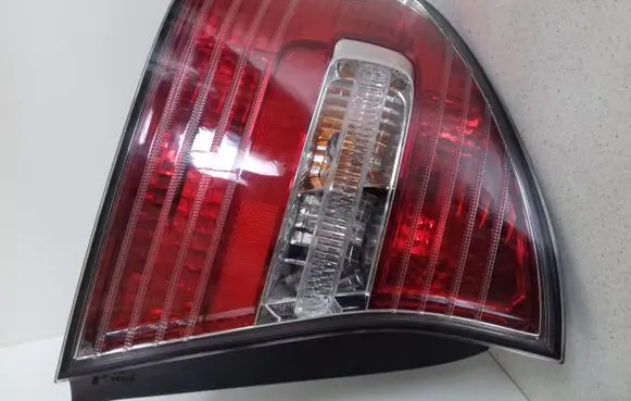 Subaru Legacy Rear/tail lights 22020806 RS102