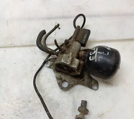 Mercedes-Benz E W124 Vacuum valve 1243503457