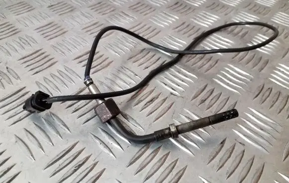Mercedes-Benz R W251 Exhaust gas temperature sensor A0051534528