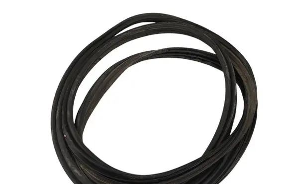 Toyota Highlander XU50 Loading door rubber seal (on body) 