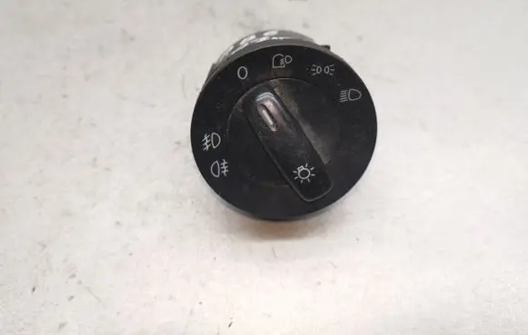 Volkswagen PASSAT B6 Light switch 1K0941431N