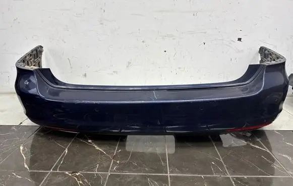 Volkswagen Golf V Rear bumper