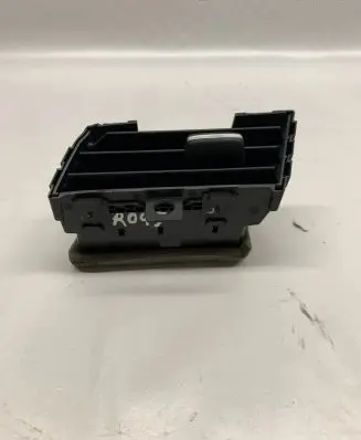 Ford Mustang VI Dashboard air vent grill cover trim FR3B19C696A