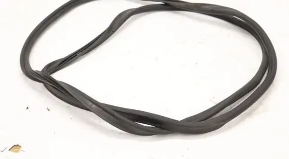 Skoda Karoq Seal rubber (tailgate) 575827705