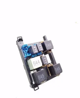 Volkswagen Caddy Fuse box set 7N0937503 4H0951253C 646
