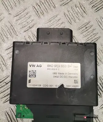 Audi A4 S4 B8 8K Voltage converter/converter module 8K0959663B