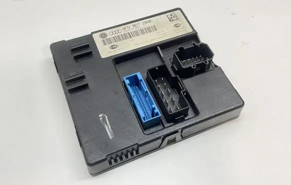 Audi A6 S6 C6 4F Comfort/convenience module 4F0907289E 5DK00876220 4F0910289E