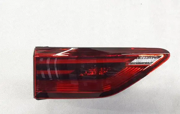 Volkswagen Golf VIII Tailgate rear/tail lights 5H0945093