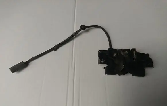 Mazda 2 Engine bonnet/hood lock/catch