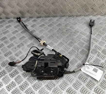 Volkswagen Golf VII Coupe door lock (next to the handle) B5A837015A 5G4837085C