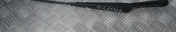 Mercedes-Benz ML W163 Front wiper blade arm