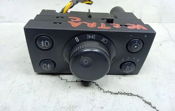 Peugeot 207 Light switch 13177066