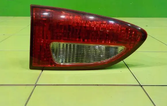 Subaru B9 Tribeca Rear/tail lights 14AB149