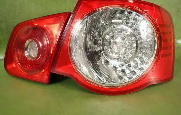 Volkswagen Jetta V Rear/tail lights 1K5945094J