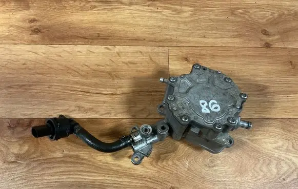 Volkswagen Caddy Fuel injection high pressure pump 038145209M