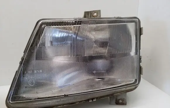 Mercedes-Benz Vito Viano W638 Headlight/headlamp