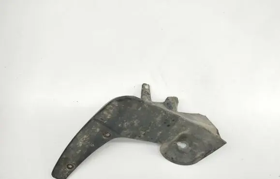 KIA Carens I Front mudguard 