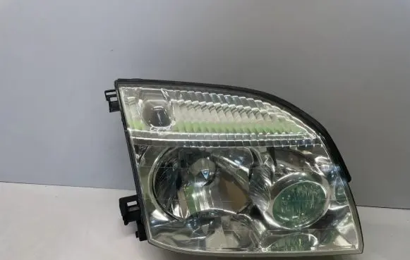 Nissan X-Trail T30 Headlight/headlamp