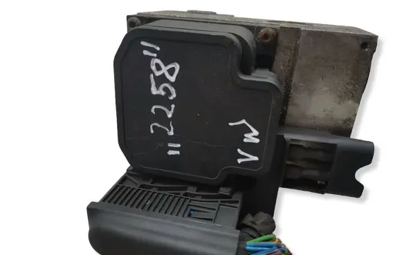 Audi A4 S4 B6 8E 8H ABS Pump 8E0614111T