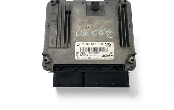 Opel Insignia A Engine control unit/module ECU 55577619 0281017453