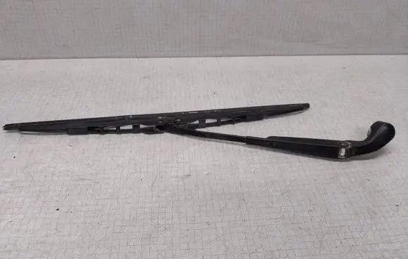 Subaru Legacy Rear wiper blade 