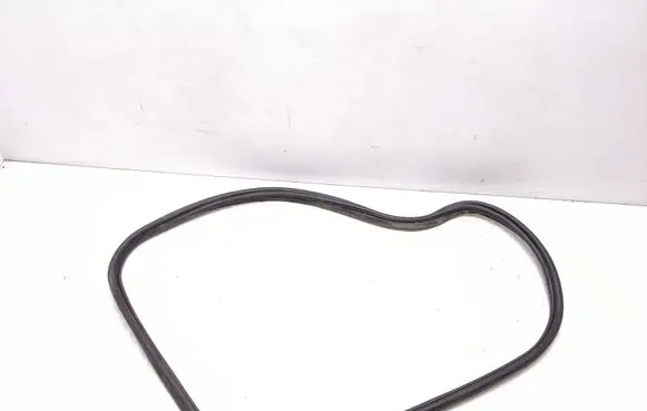Volvo V40 Trunk rubber seal (body)