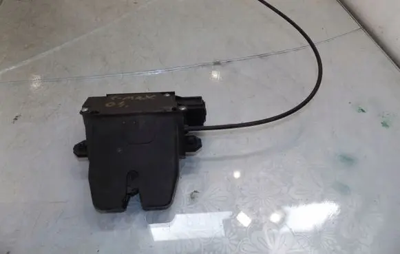 Ford Focus C-MAX Tailgate/trunk/boot lock/catch/latch 3M51R442A66AK