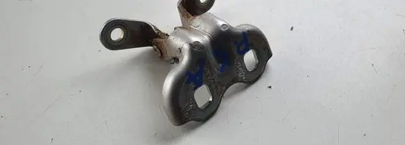 Opel Mokka Front door lower hinge 