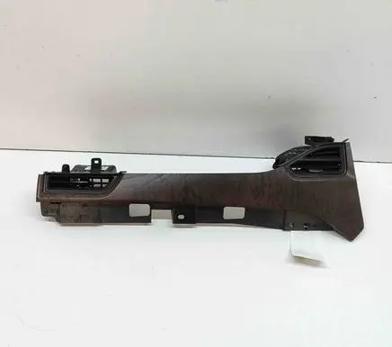 Dashboard glove box trim