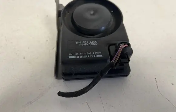 Volkswagen Tiguan Alarm system siren 1K0951605C