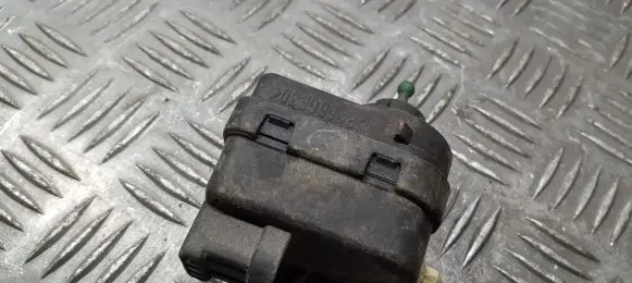 Headlight level adjustment motor