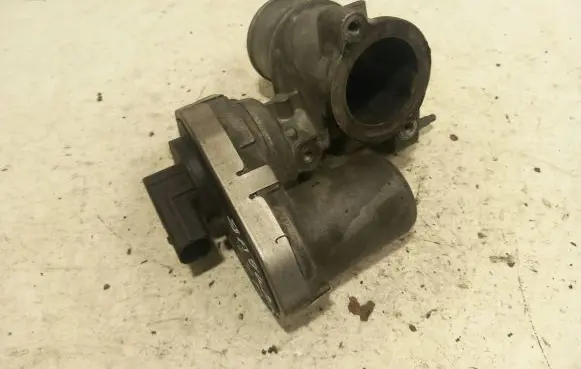 Jaguar X-Type Throttle valve
