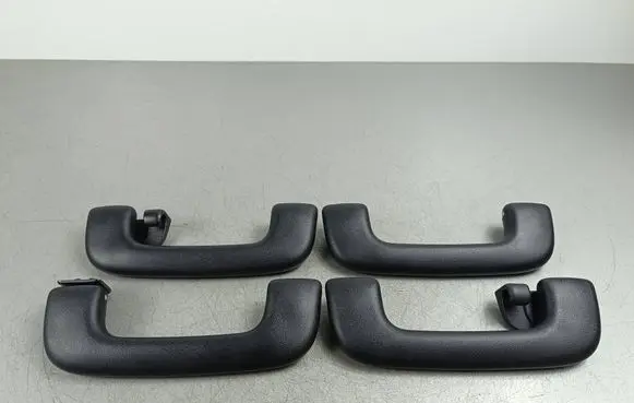 KIA Stinger A set of handles for the ceiling 