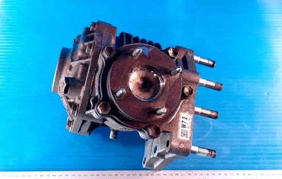 Toyota RAV 4 (XA40) Front differential 80010T5 W72 1W118