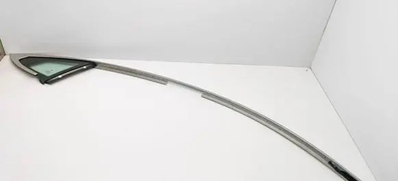 Tesla Model S Rear side window