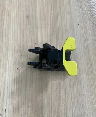 Opel Vivaro Rear door check strap stopper 
