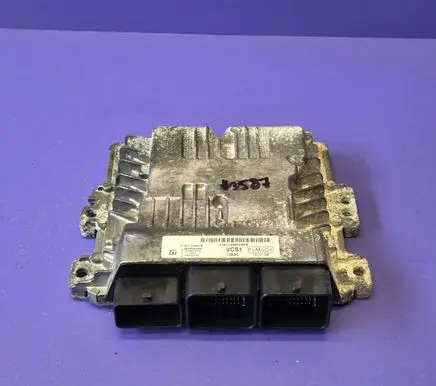 Ford C-MAX II Engine control unit/module AV6112A650BVB S180133062B 150108