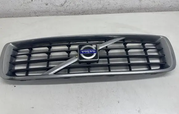 Volvo S80 Front bumper upper radiator grill 30655102