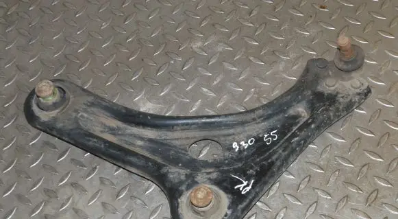 Peugeot 2008 I Front lower control arm/wishbone