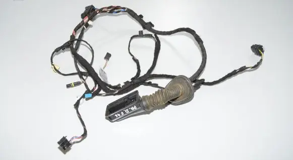 BMW 2 F46 Front door wiring loom 8720738 8720734