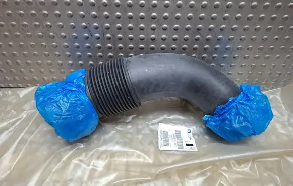 Fiat Ducato Air intake duct part S26336679 1369012080