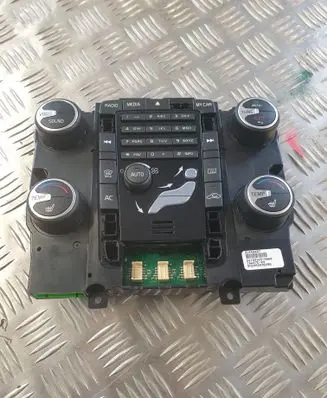 Volvo V70 Climate control unit 31443427