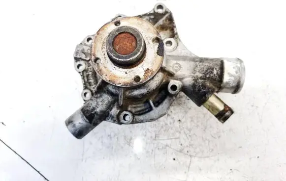 Mercedes-Benz C W203 Water pump 1112012301