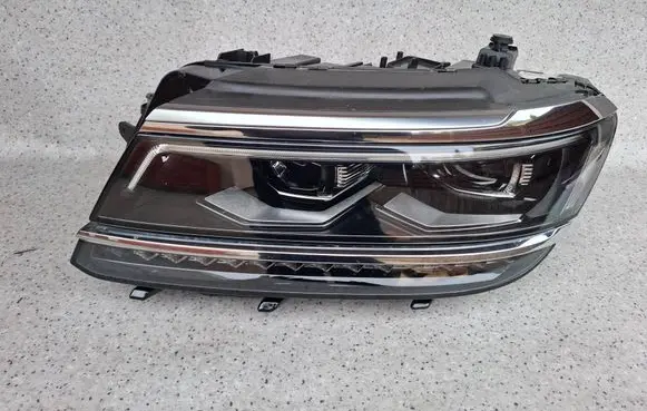 Volkswagen Tiguan Headlight/headlamp 5NB941081D 00011012358